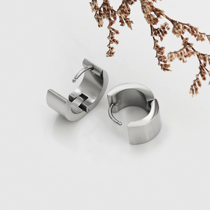 Xuping acero inoxidable simple atmósfera joyería pendientes nicho personalidad de moda europea y americana transfronterizos pendientes sin género