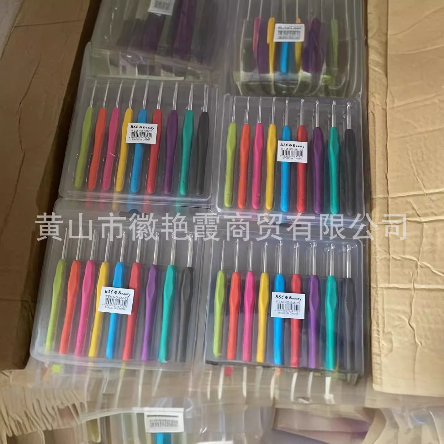 Cruz-frontera arco iris suave mango crochet TPR suave mango ganchillo sólido suave mango de aluminio ganchillo gancho traje aguja de lana