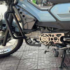 ヤマハのPG-1に適したpg 1は後棚を改造した後、バックヘッドライト網バンパーのシャシー板