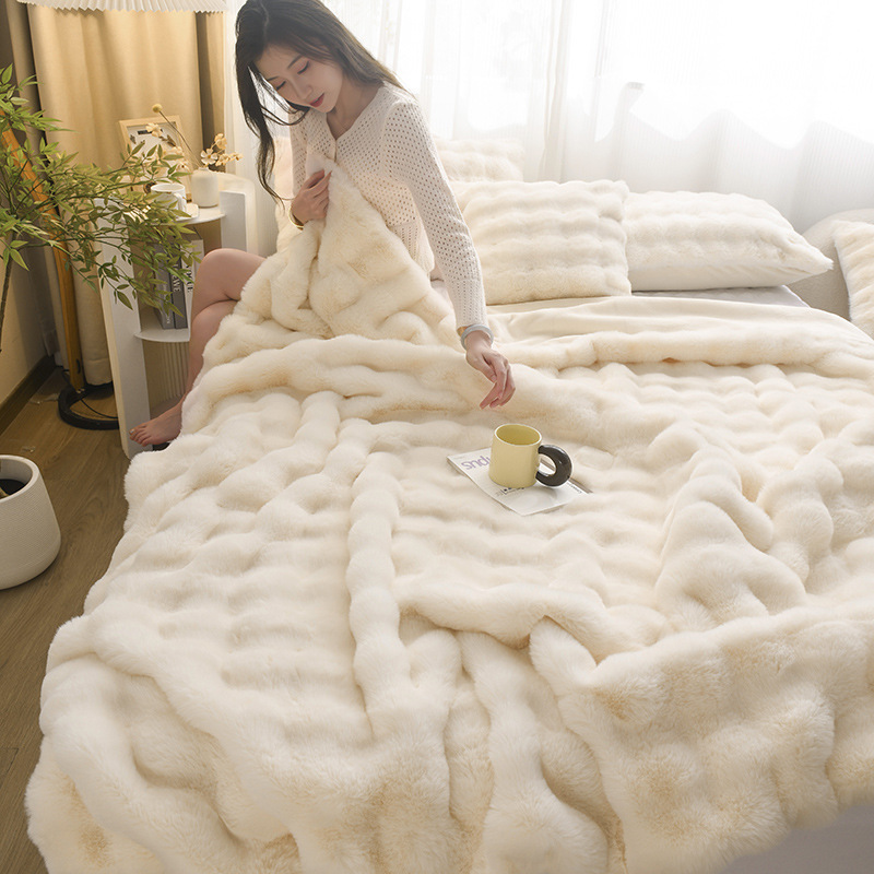 Manta de piel de conejo de Toscana para comercio exterior, manta pequeña de forro polar burbujeante grande para otoño e invierno, manta gruesa de piel de conejo para siesta en el sofá. image 9