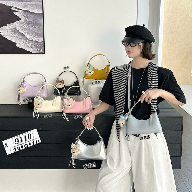 Soft Leather Handbag, High-End Shoulder Crossbody Bag, Versatile Solid Color Baguette Bag, Commuting Handbag for Women