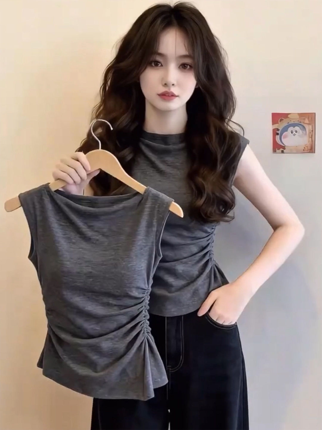 Áo thun nữ tay ngắn xếp ly cổ tròn dáng suông tay lỡ bay — màu xám