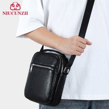 新款跨境男士斜挎包高级感头层牛皮时尚单肩包通勤外出百搭小挎包