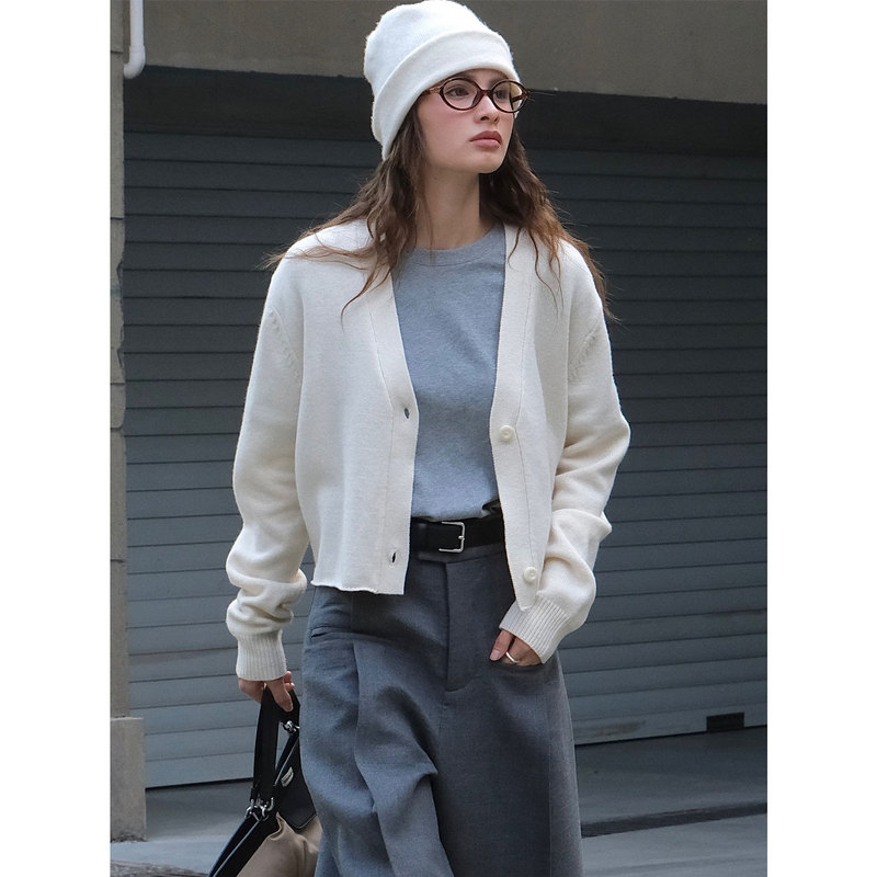 Autumn and Winter New Korean Style Simple Textured Wool V Neck Knitted Cardigan Soft Waxy Fluffy Casual Top for Women