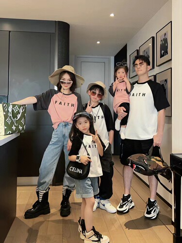 Summer new parent-child wear, Korean version, contrasting color short-sleeved Tt-shirt, family wear, leisure activity performance clothes for a family of three or four