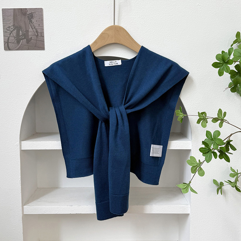 Chal de punto para mujer, versión coreana de primavera y verano, nuevo chal de lana de color sólido de alta gama con cuello falso para habitaciones con aire acondicionado.