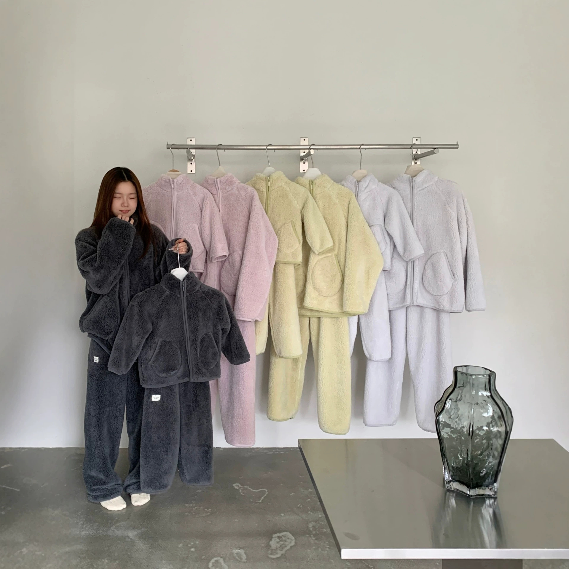 26 New Stylish Parent-Child Outfits, Children's Plush Loungewear Sets, Warm Home and Outdoor Thickened Clothing for Boys and Girls