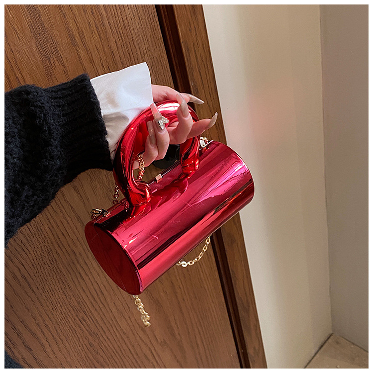 Borsa box in acrilico con catena tracolla donna pochette_voghion.com