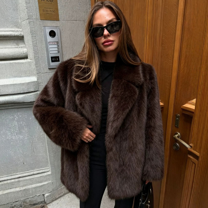 Cross-border autumn and winter foreign trade women's faux fox fur coat, loose silhouette, suit collar, faux fur jacket, cardigan wholesale Cross-border autumn and winter foreign trade women's faux fox fur coat, loose silhouette, suit collar, faux fur jacket, cardigan wholesale