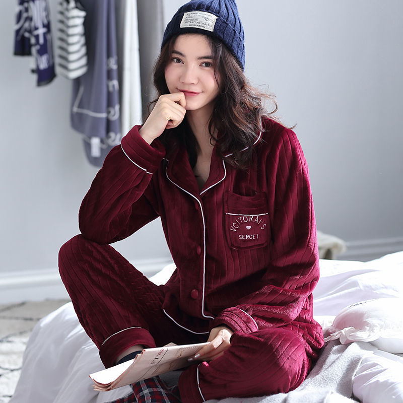 Pijamas de invierno de mujeres de invierno grueso con ropa de franela de terciopelo otoño y invierno de mediana edad Coral Pijamas damas de primavera y otoño