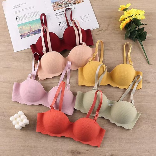 One-piece comfortable glossy seamless small breast push-up high school student bra without rims and comfortable underwear for women with thin top and thick bottom