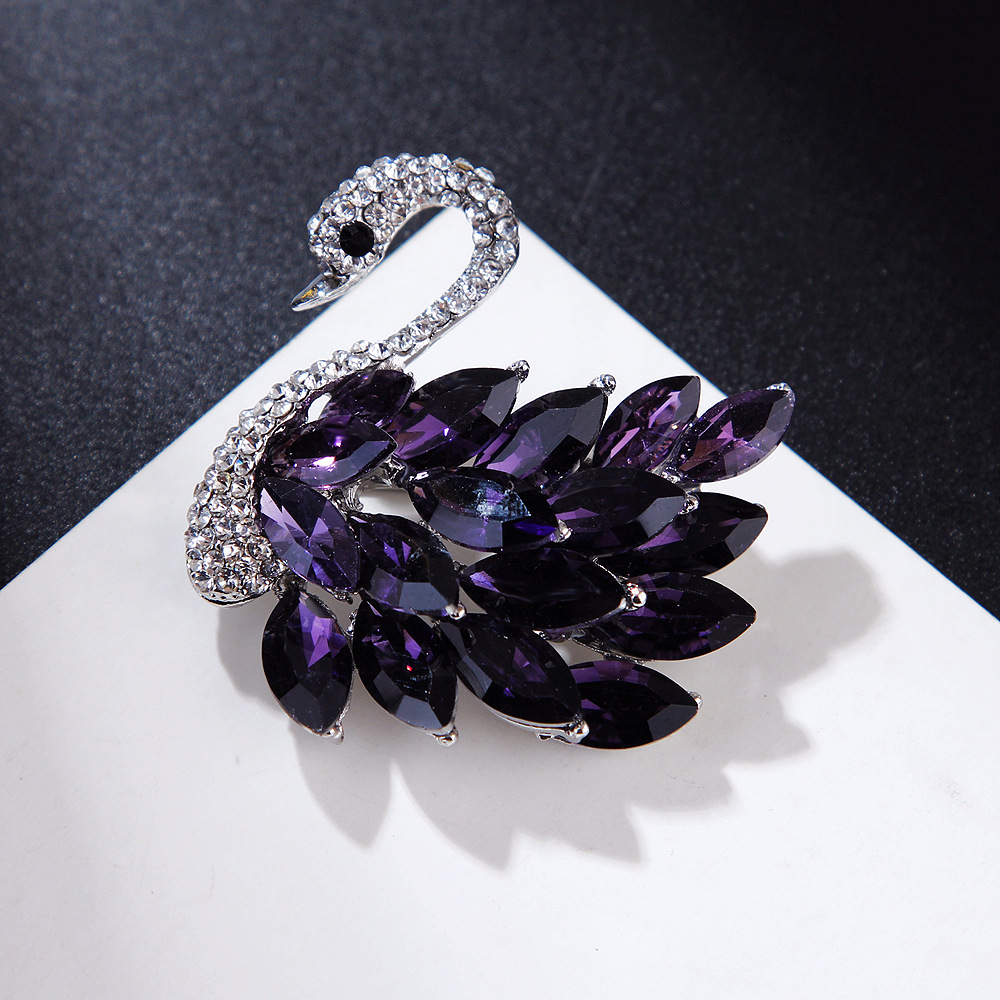 Retro Simple Style Korean Style Swan Alloy Inlay Rhinestones Unisex Brooches display picture 4