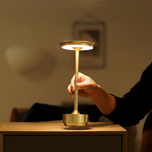 Bar Restaurant Nordic Atmosphere Lamp Creative Cafe Rechargeable Outdoor Camping Table Lamp Night Light Clear Bar Table Lamp