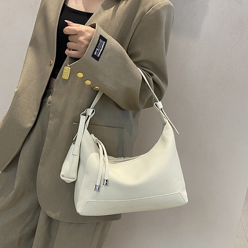 Women's New Genuine Leather Crescent Bag - Large Capacity Shoulder Crossbody Hobo Dumpling Bag & Underarm Handbag - Thumbnail 4