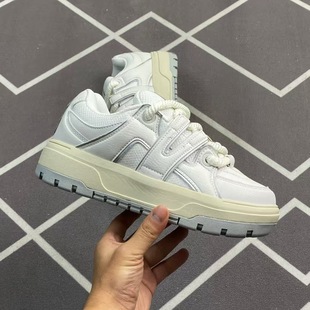 ����߰汾MLB��H�¿�W�LЬNY�͹ŕr�����e��Ь��������\��Ь