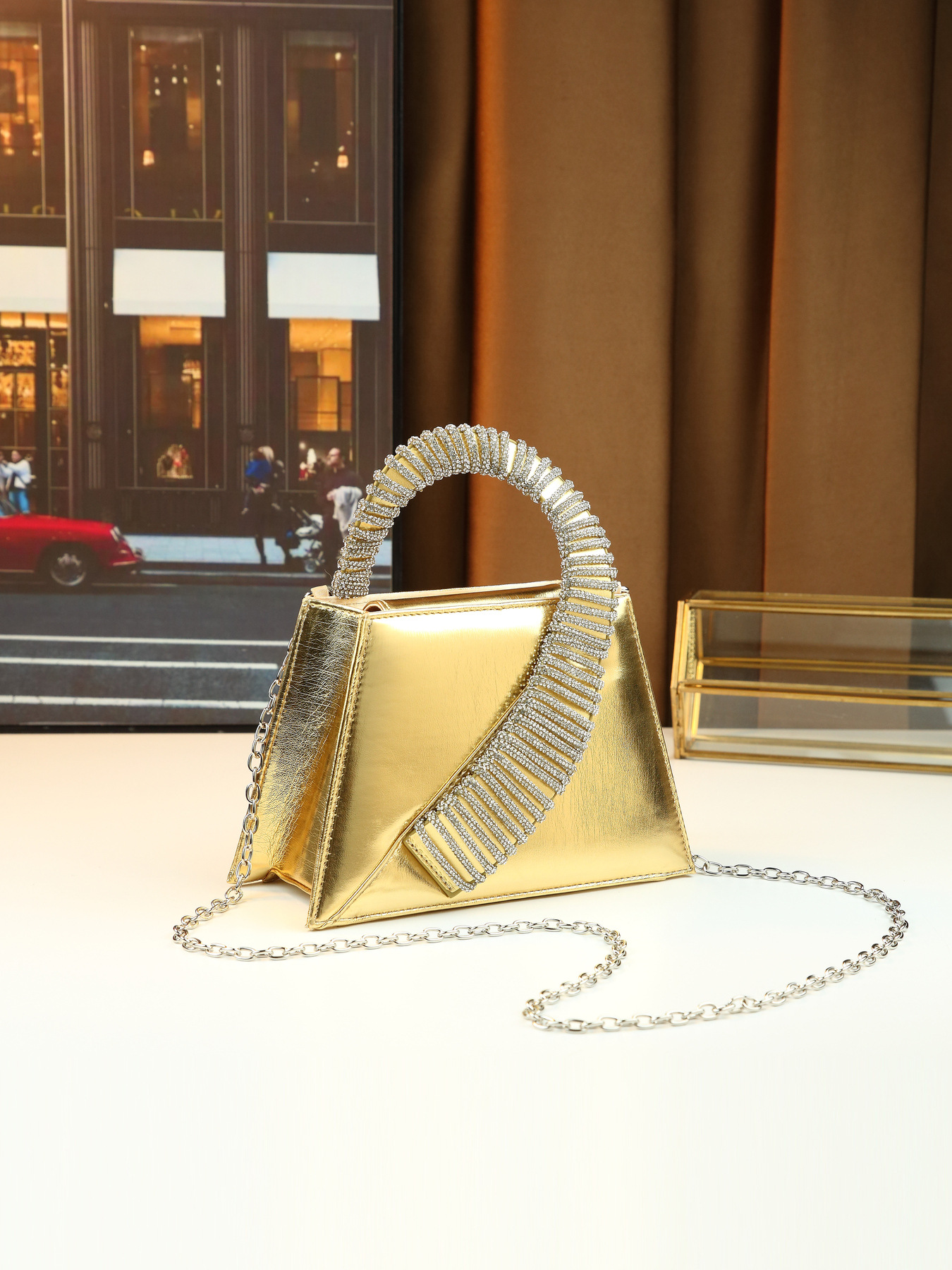 Elegante borsa a mano di lusso tempestata di diamanti, borsa quadrata da donna finemente realizzata per feste, con catena, da portare a tracolla o a spalla._voghion.com