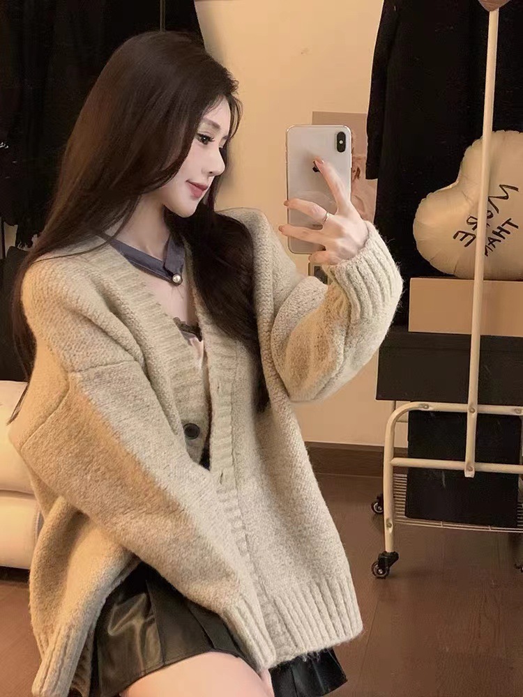 ChicShe ChicShe 2024 New Autumn Winter High-End Knitted Cardigan Sweater For Women Soft Casual Loose Lazy Style Versatile Coat_voghion.com
