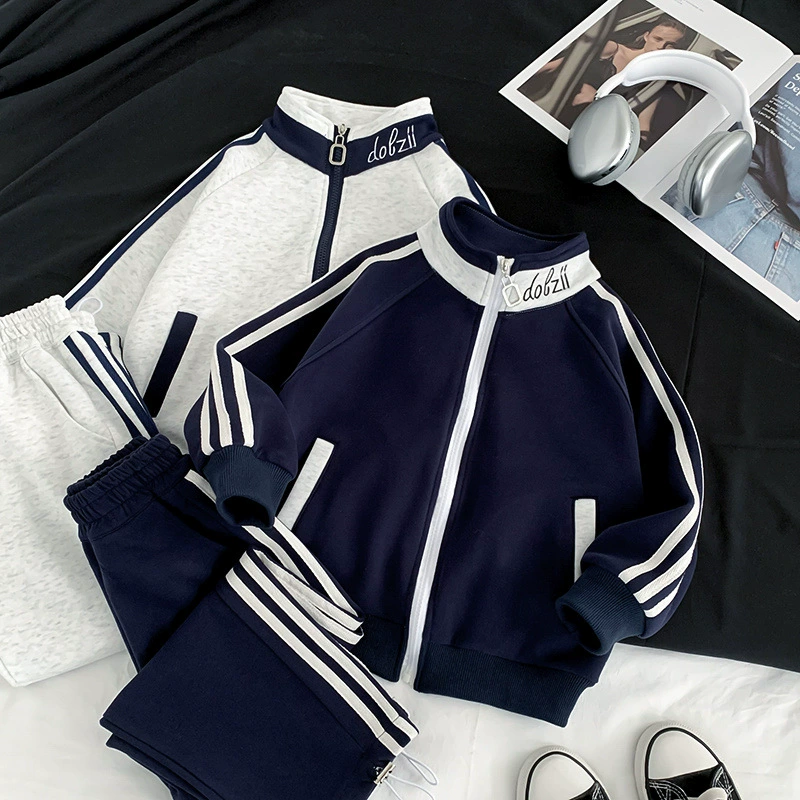 Весенний новый костюм для детей старшего возраста, модный, повседневный и универсальный комплект из двух предметов, детские топы и брюки, спортивный костюм.