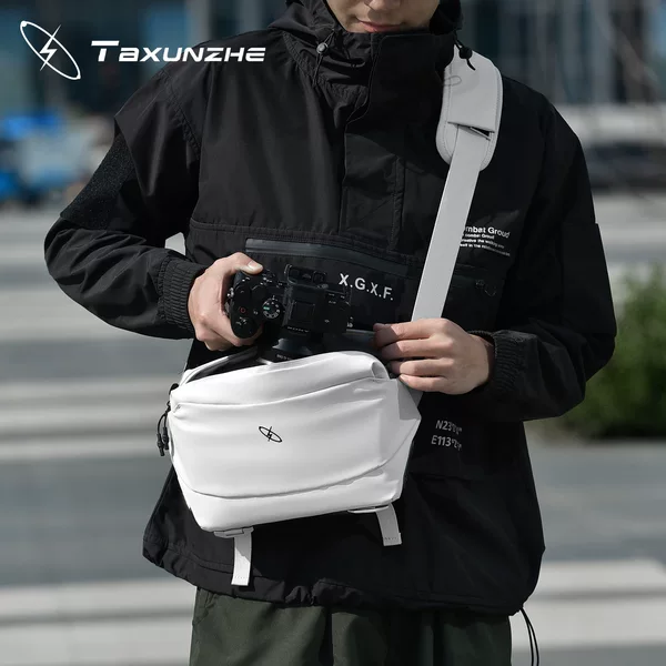 Fashionable Slr Camera Bag for Men, Cross-Body Mirrorless Photography Bag, Trendy Large-Capacity Shoulder Bag Suitable for Canon and Sony