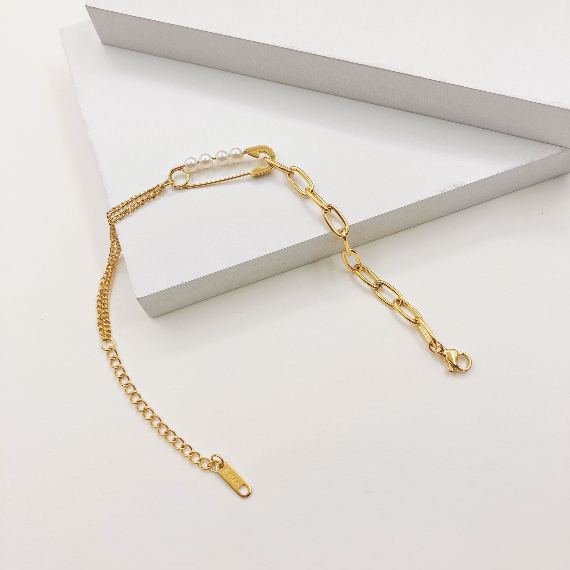 Simple Style Geometric Stainless Steel Plating Artificial Pearls Bracelets