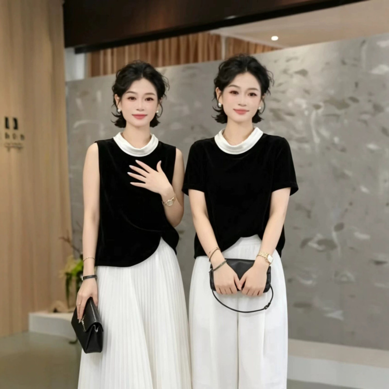 Two-tone patchwork round-neck black velvet T-shirt top 2026, loose-fitting vest for summer commuting with a high-end feel