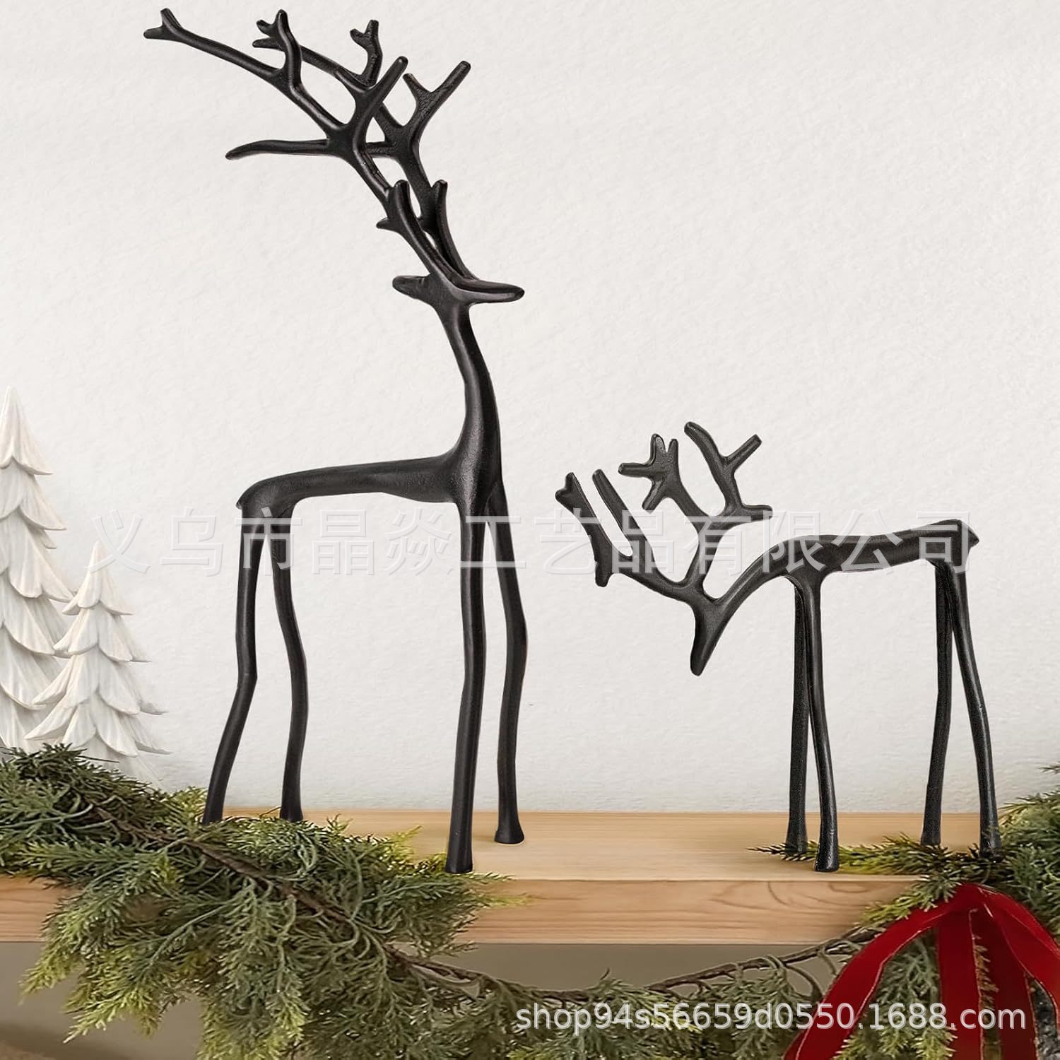 新款set of2 black reindeer statues合金圣诞小雕像黑色驯鹿雕像