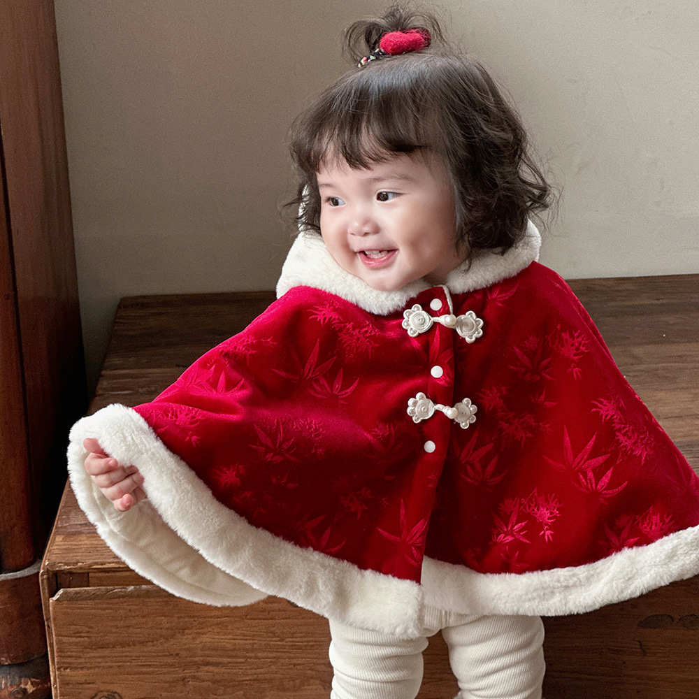 Nueva capa de bebé de estilo chino más terciopelo cálido 0-2 años bebé chaqueta a prueba de viento estilo chino lindo chal 1