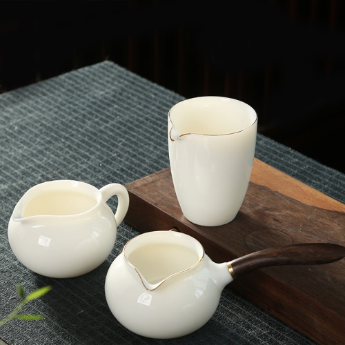 White porcelain tea serving set, side handle, wooden handle, fair cup, Phnom rim handleless tea cup, single Kung Fu tea set, tea ceremony