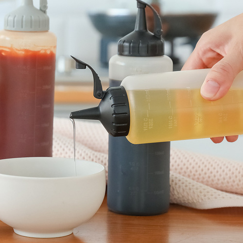 Squeeze sauce bottle, decorated mouth, squeeze bottle, tomato sauce jam, salad dressing, oyster sauce squeeze bottle, household squeeze bottle, oil pot, sauce bottle