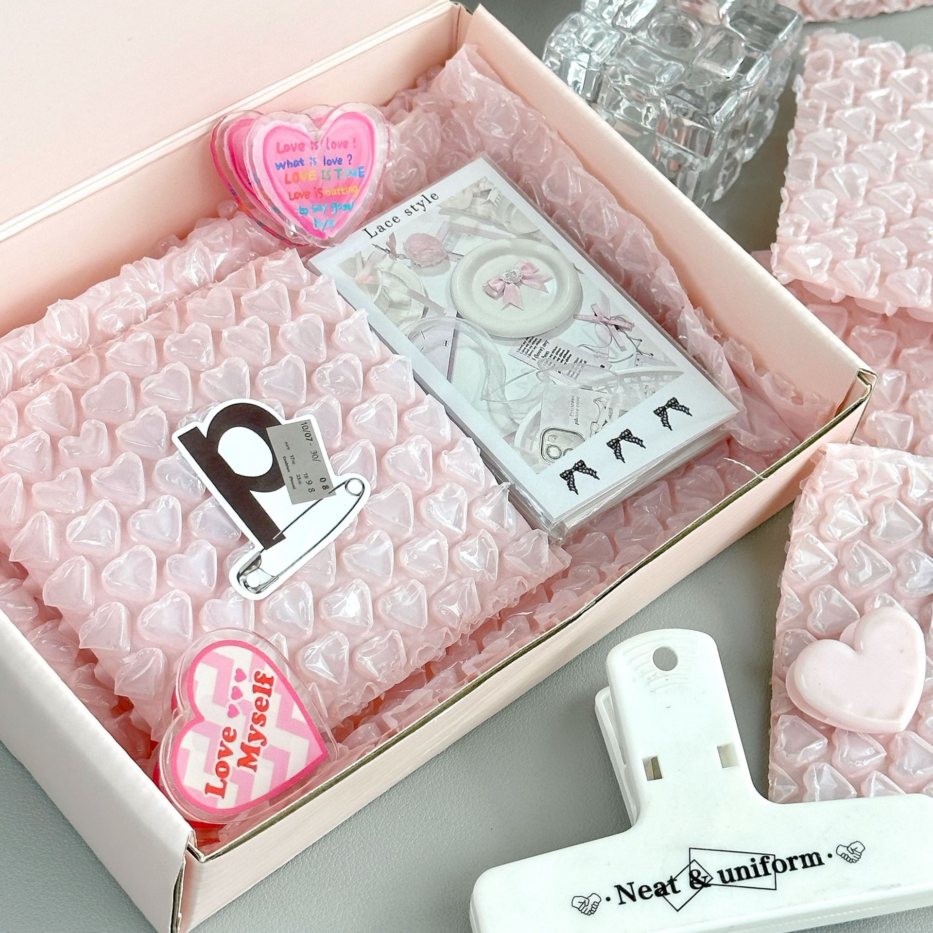 粉色爱心气泡袋气泡膜气泡信封小卡卡套礼品包装袋防震防水咕卡人