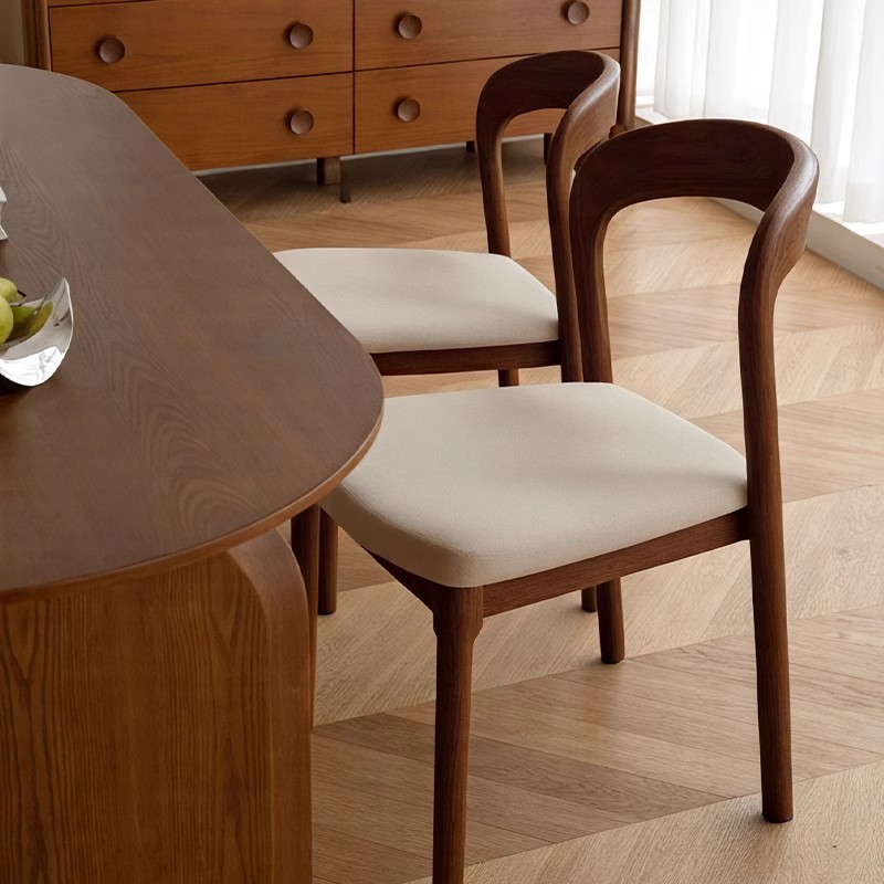 Silla de comedor medieval, silla de madera maciza, color nogal negro, silla de respaldo minimalista, silla de comedor para el hogar de alta gama, silla de ocio