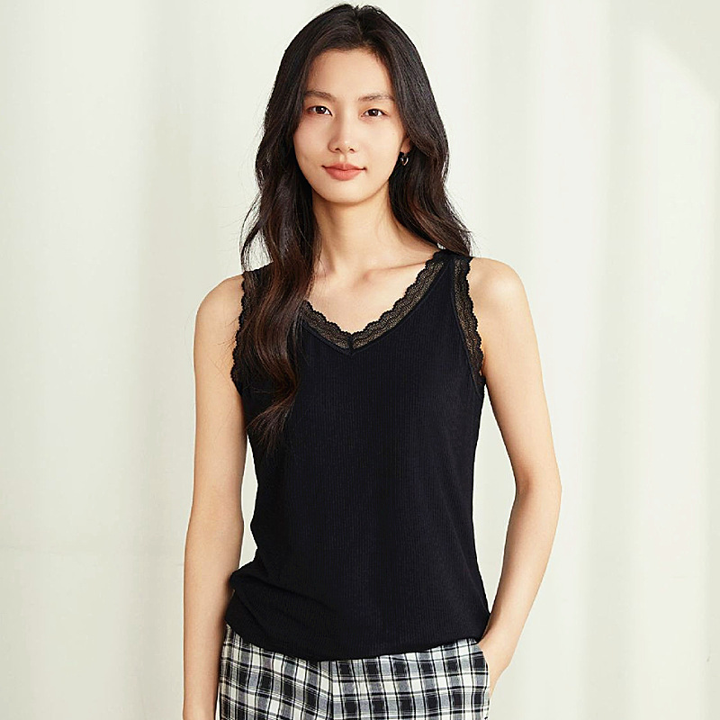 2024 Spring and Summer New Lace Splicing Camisole V Neck Inner Suit Loose Sleeveless T-Shirt Top for Outer Wear