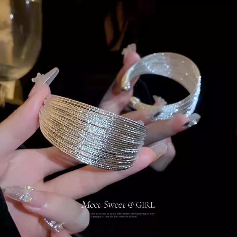 Open Wide-brimmed Bracelet Light Luxury Niche High-end European and American Exaggerated Bracelet Jewelry Bracelet Retro Elegant Bracelet
