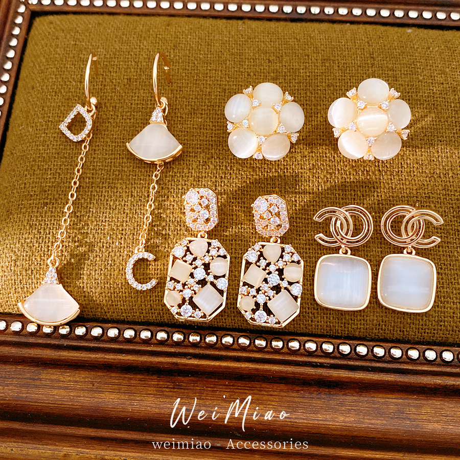 18k oro real chapado aguja de plata galvanizado pendientes de piedra cuadrada temperamento exquisito pendientes de moda lujo ligero de alta sensación de pendientes