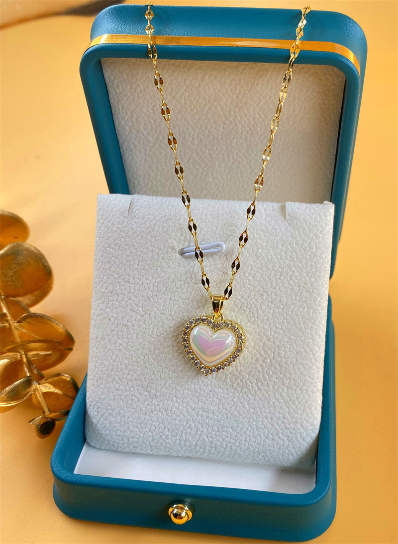 Simple Style Heart Shape Titanium Steel Inlay Artificial Pearls Zircon Pendant Necklace_colorza_3