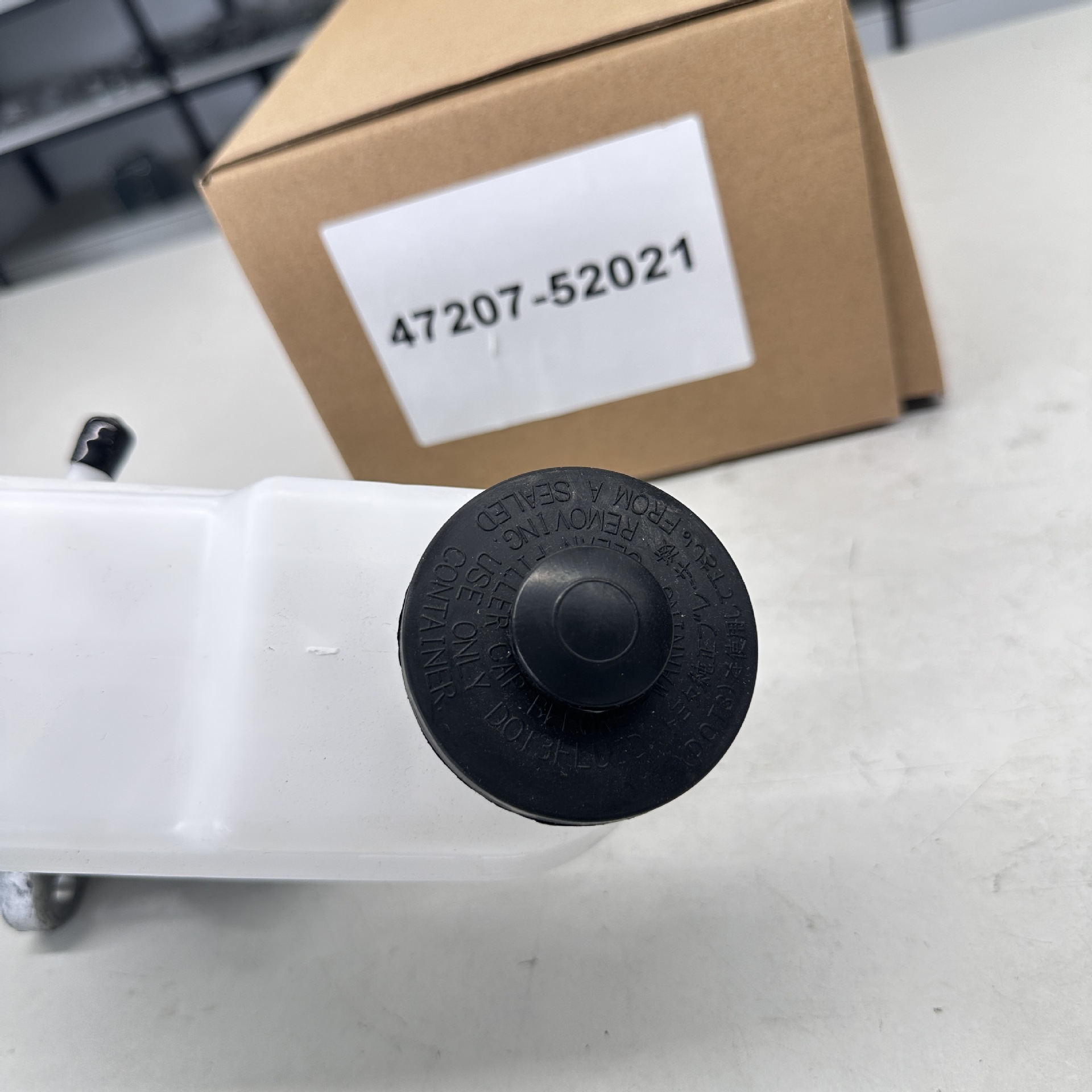 Suitable for Toyota Brake Master Cylinder 47207-52021 4720752021