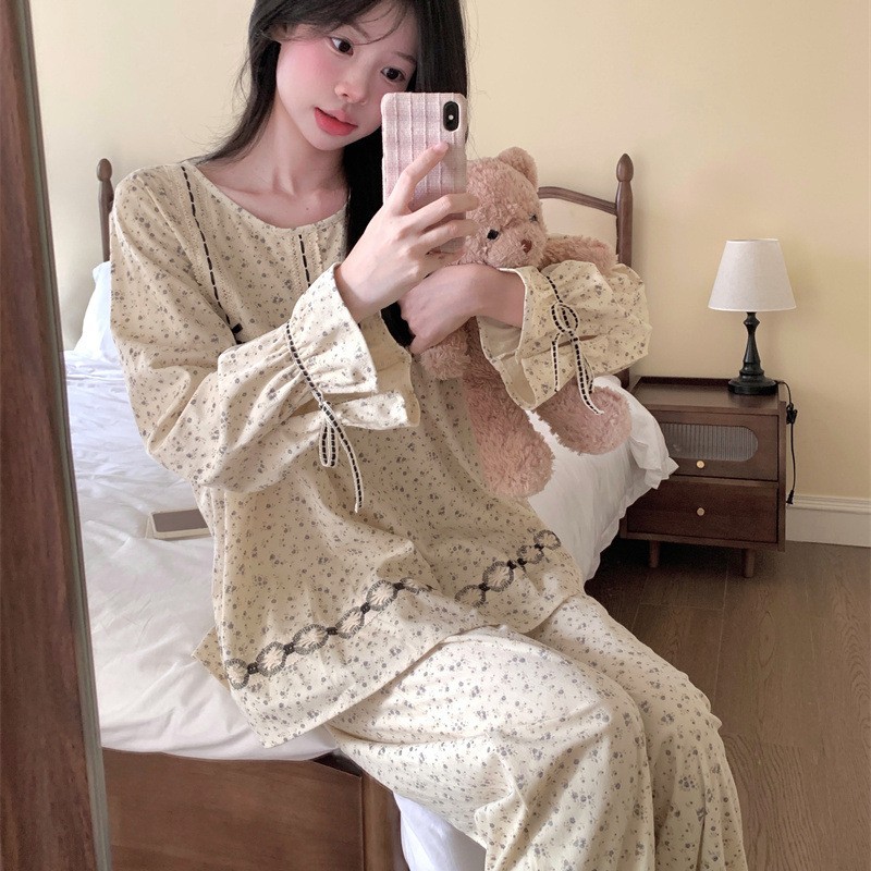 가을 한국 스타일 목회 스타일 달콤한 레이스 라운드 목 꽃 코듀로이 코트 스타일 공주 파자마 긴 소매 홈 의류 여성