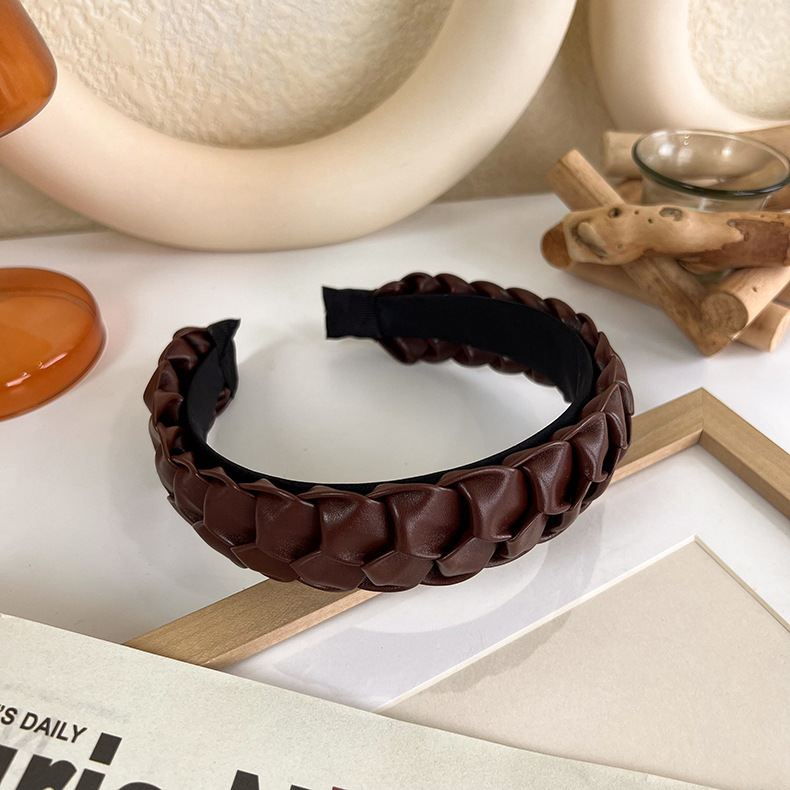 Leder Twist Gewebtes Stirnband Koreanisches Einfaches Stirnband Im Retro-stil display picture 7