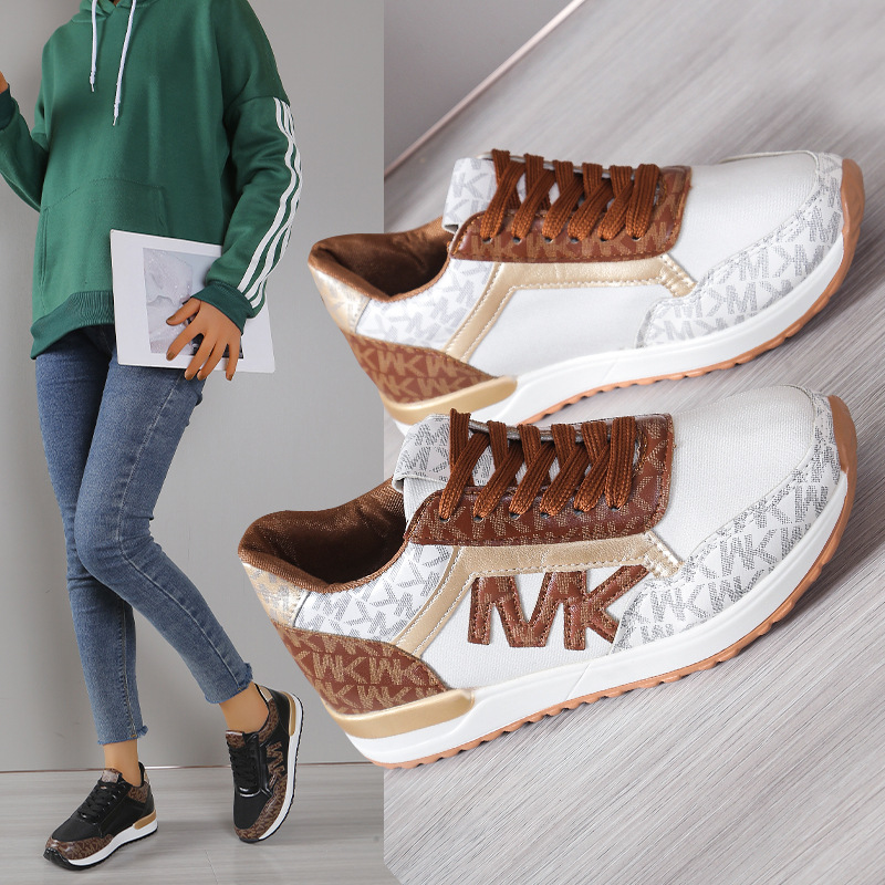 2023 autumn and winter new foreign trade plus size lace-up sports shoes women's European and American round toe platform casual stitching sneaker