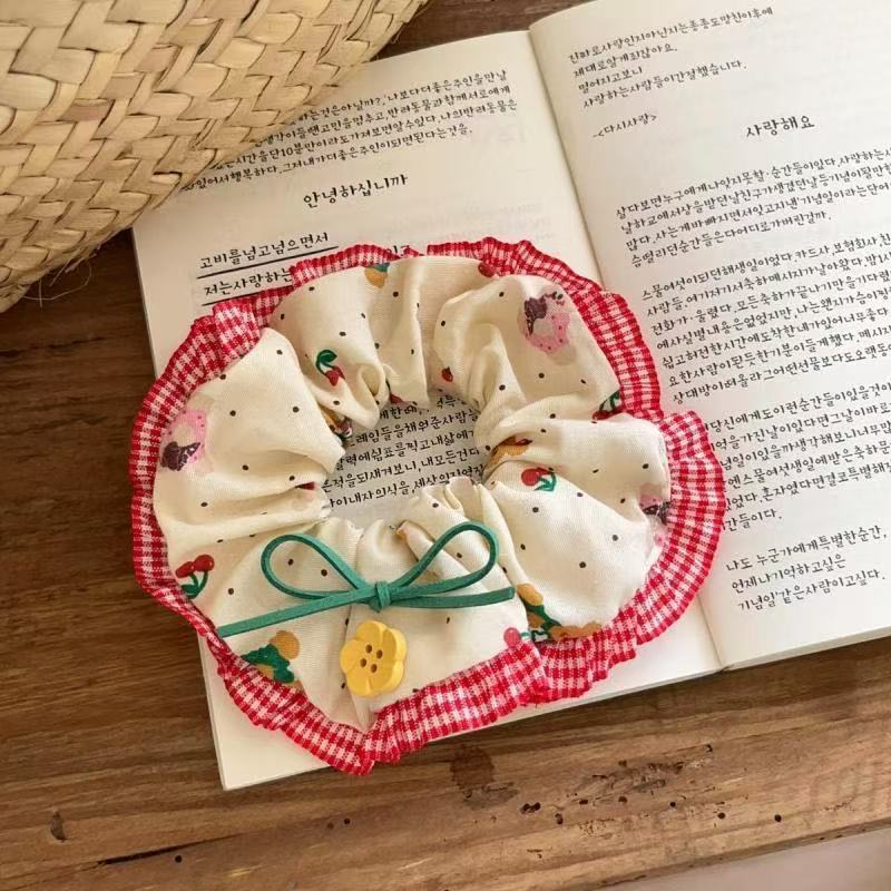 11#작은 꽃단추 머리끈 - 레드 체크무늬 엣지