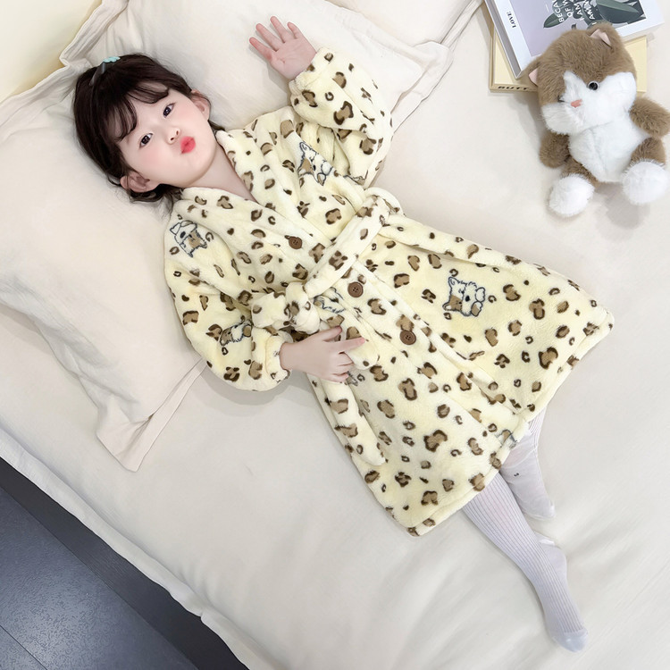 女童秋冬睡袍儿童可爱2025连帽法兰绒家居服浴袍女宝宝珊瑚绒睡衣|undefined
