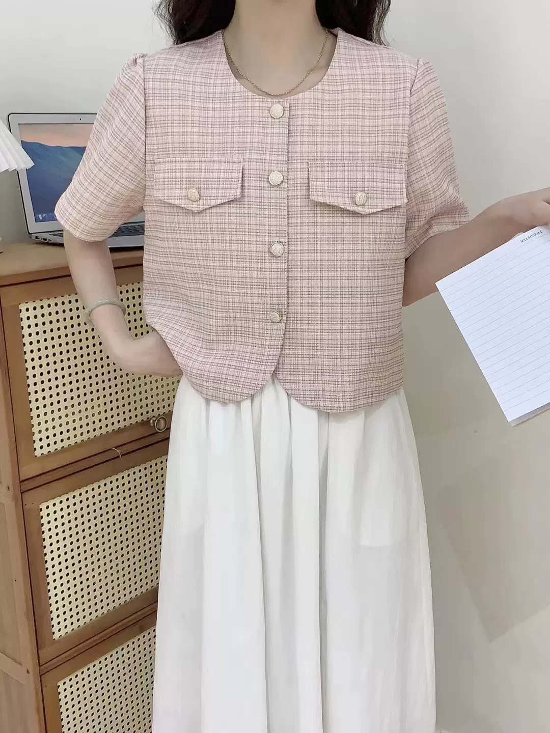 韩版chic减龄时尚百搭小香风圆领单排扣短款外套开衫上衣女薄款