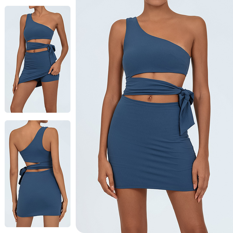 Vestido de una pieza de fitness deportivo europeo y americano transfronterizo con almohadilla para el pecho, falda de tenis de plumas anti-luz desnuda, traje de una pieza de yoga image 3