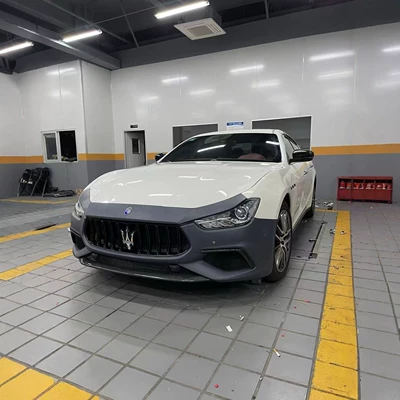 Maserati Ghibli Modified with Trofeo Big Surrounded