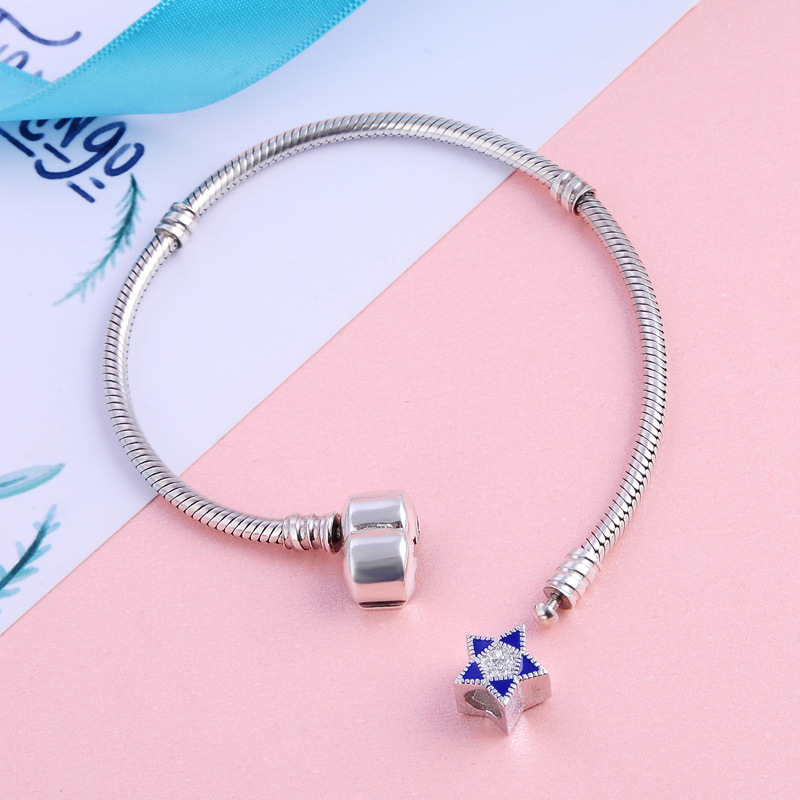 Japón y Corea del Sur pequeña fragancia de moda joyas de cuentas s925 plata pentagonal colgante accesorios de moda femeninos