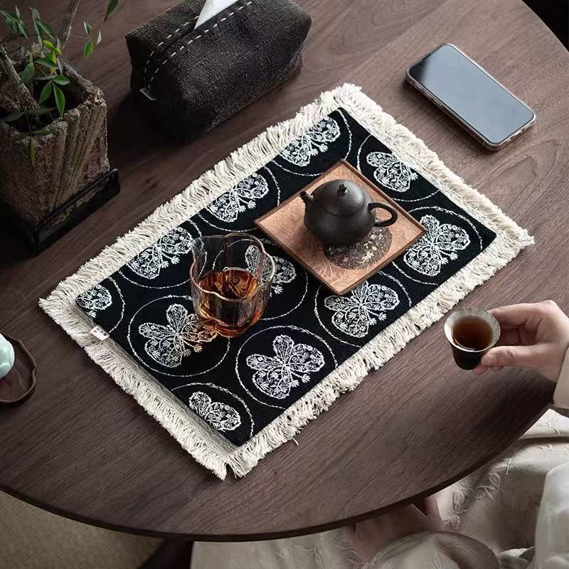 Yishi Tea House 中国風花刺繍ドライバブルマット デイジー中国茶室ティーテーブルテーブルクロス タッセルティーマット ティーマット|undefined