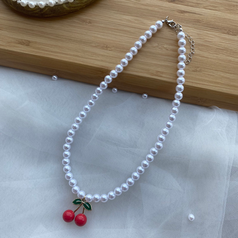 1 Piece Cute Cherry Artificial Crystal Pearl Beaded Women's Pendant Necklace display picture 3