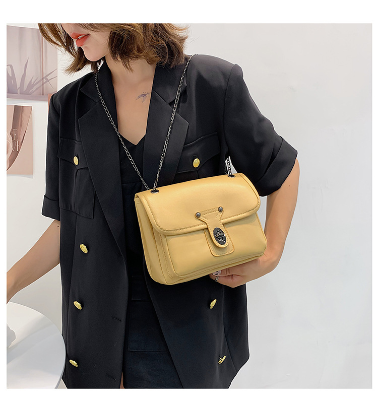 Korean Style Ins Stray Bag Women 2021 New Fashion Design Crossbody Fashion Bag Simple And Gentle Series Underarm Bag display picture 12