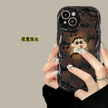 适用苹果16promax手机壳iPhone14/13卡通发光小新11/12硅胶软壳15