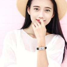 2026�¿���r�з��ΰ���������Ůʿ��ˮõ���W���ֱ�ins�L